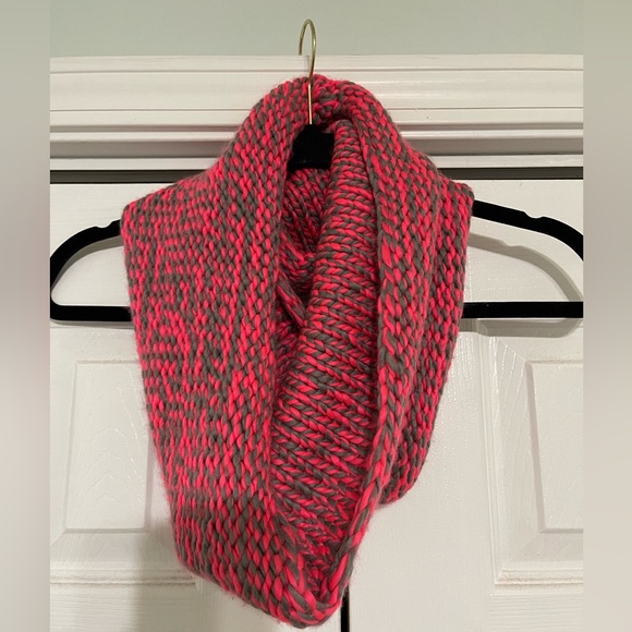 Pink Infinity Scarf - Picture 1 of 1
